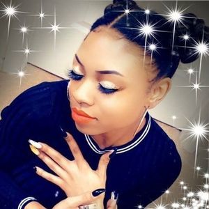 Meet your Posher, Sparklin